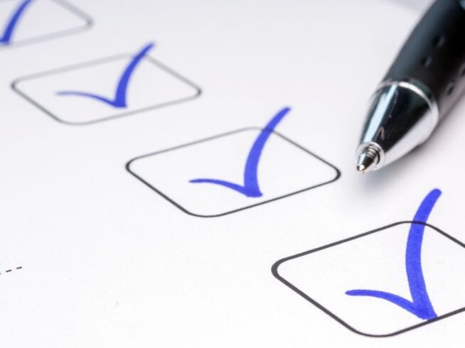 pen marking off checklist